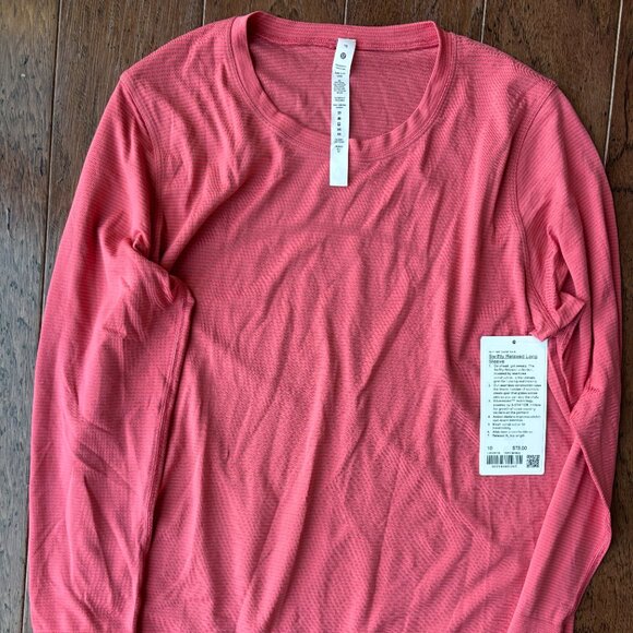 Lululemon Swiftly Relaxed Long Sleeve. Size 10. Striped. NWT. - Picture 1 of 4